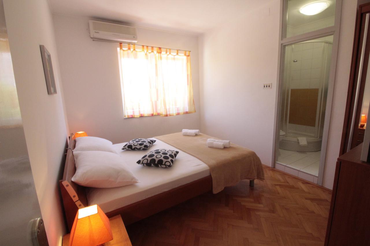 Studios & Rooms Fiesta 노바야 외부 사진
